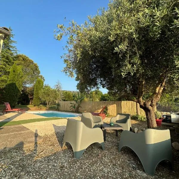 La Maison du Bourboul, Hotel in Grospierres