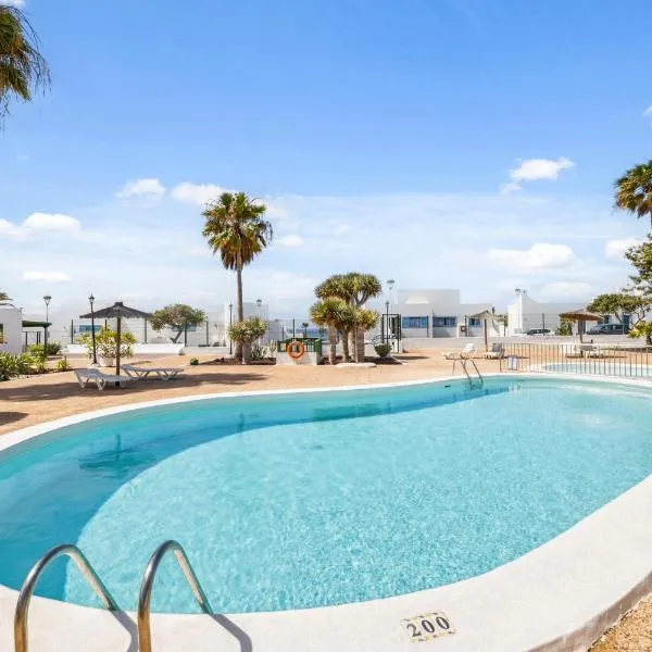 Apartamento BANDAMA nº 5, recién renovado, newly renovated bungalow, Los Pocillos, Tías, hotel in Puerto del Carmen