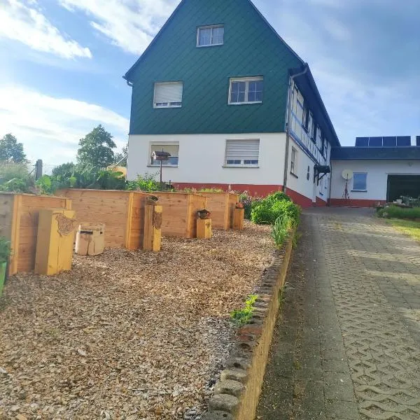 Ferienwohnung am Kugelbaum, hotel v destinaci Lunzenau