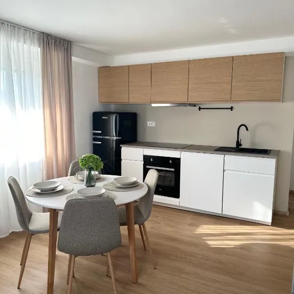 Forest Hill Apartment, near Ljubljana, new, hotel in Dol pri Ljubljani