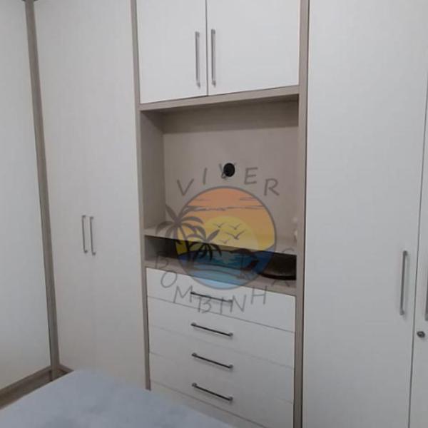 Apartamento Zona Central da Praia com 03 Suítes - Foto 2