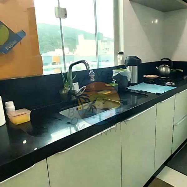 Apartamento Zona Central da Praia com 03 Suítes - Foto 3
