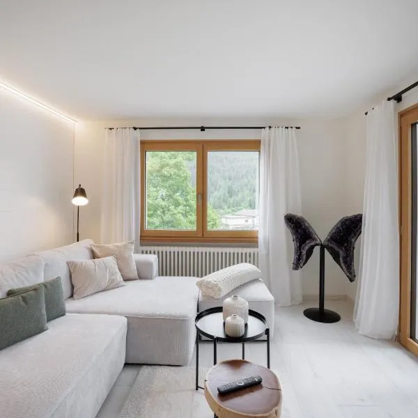 Bergjuwel Aura - Bergkristall, hotel in Scuol