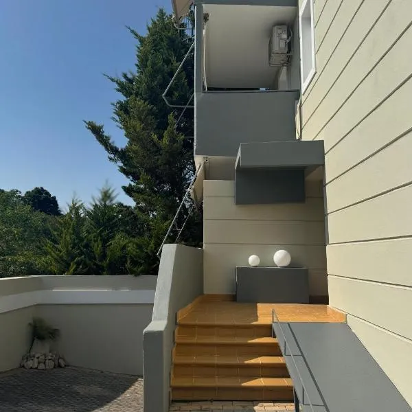 Milos Apartments, Hotel in Afytos