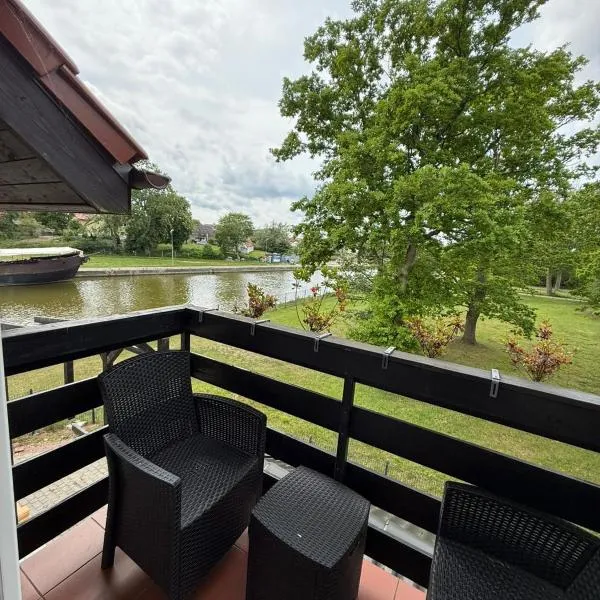 Pokoje przy Plaży, hotel v destinaci Rowy