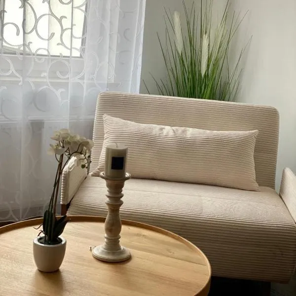 Ferienwohnung, hotel in Frankenthal