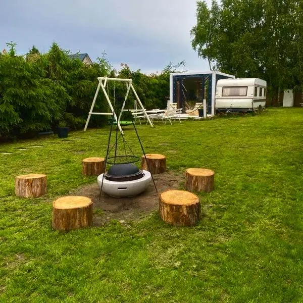 Camping Abordaż Wolin, hotel v destinaci Kołczewo