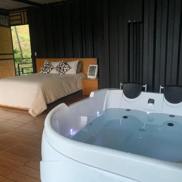 Cabañas Ecologe BLESS、Chiquinquiráのホテル