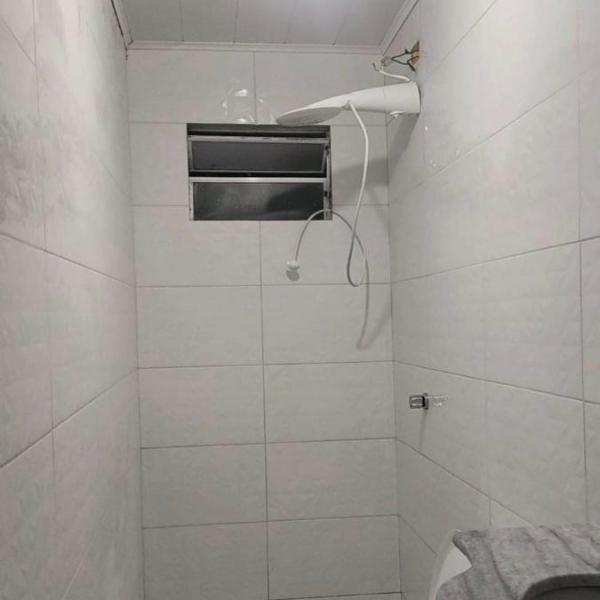 Casa simples com excelente localização - Foto 3