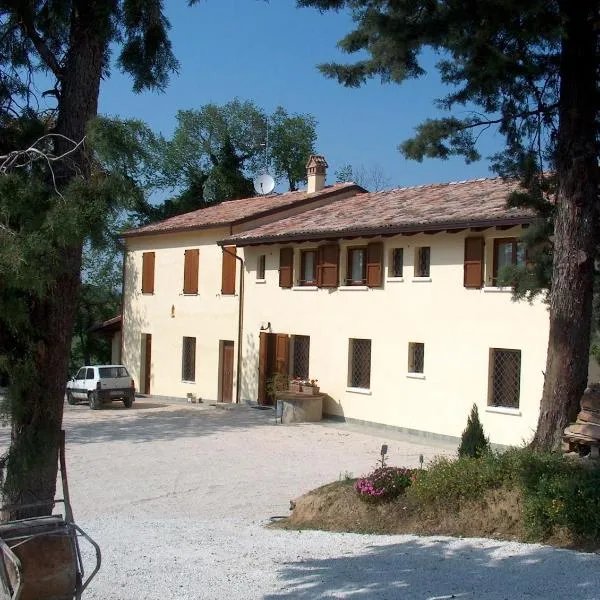 Agriturismo Macìn, hotel v destinaci Borello