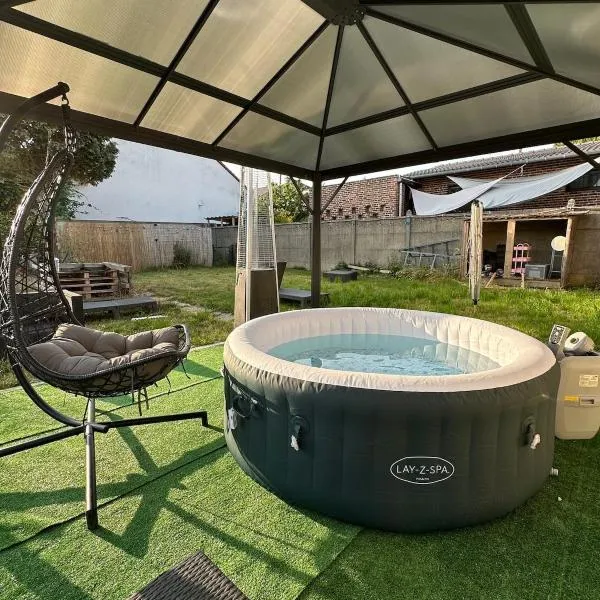 Maison 1 chambre Jacuzzi Privé, hotel in Savigny-sur-Orge
