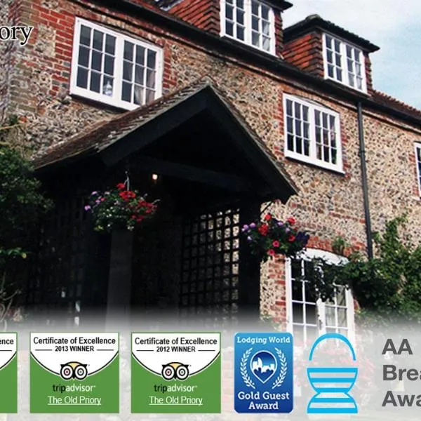 보그너 레지스에 위치한 호텔 The Old Priory B&B