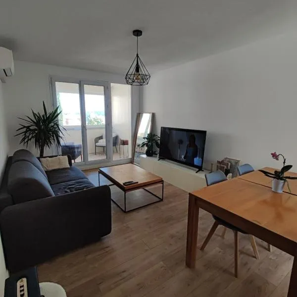 Appartement Astrid, hotel in Vitrolles