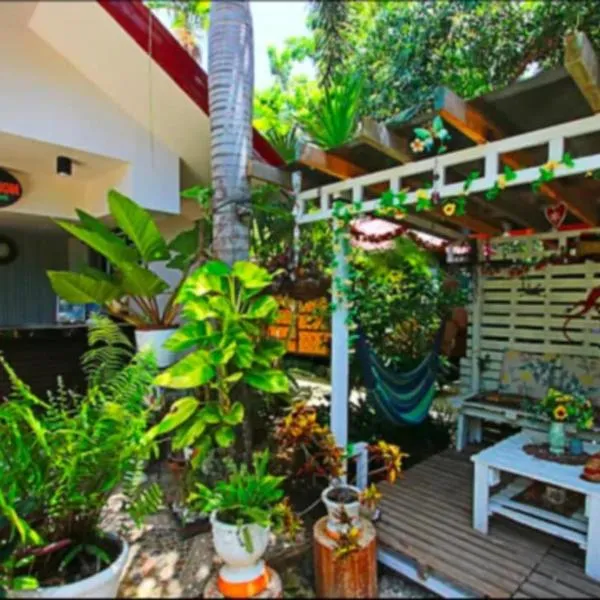Adriana's Place Tropical Guesthouse, hotel in Panglao