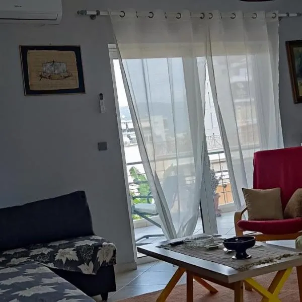 Big,Smart & comfort, automated apartment in kalamata !, hotel in Kalamata