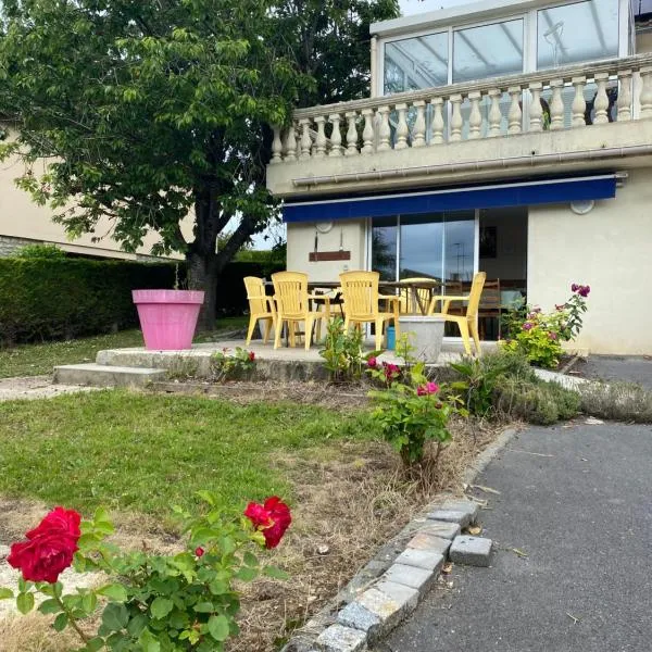 A 1Okm des plages du débarquement, Chez Sabrina, gîte entre mer et campagne, proximité Caen, Bayeux, Arromanches, aéroport Carpiquet, hotel v destinaci Lantheuil