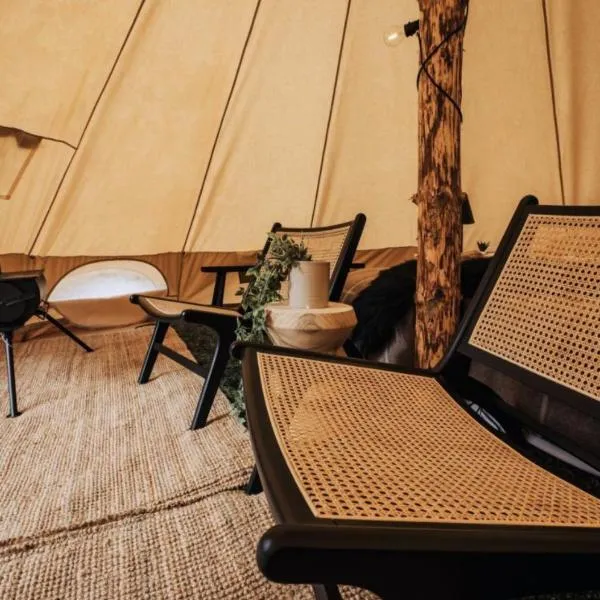 Cozy Lake View Tents, hotel u gradu 'Selfoss'