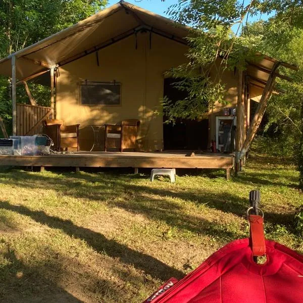 Orion, Tente Safari, hotel em Saint-Plaisir