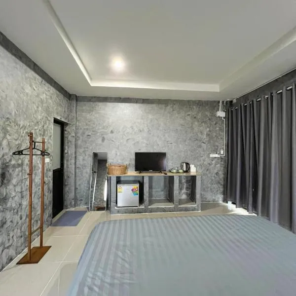 Samanta By The Hill, hotel v destinaci Ko Larn