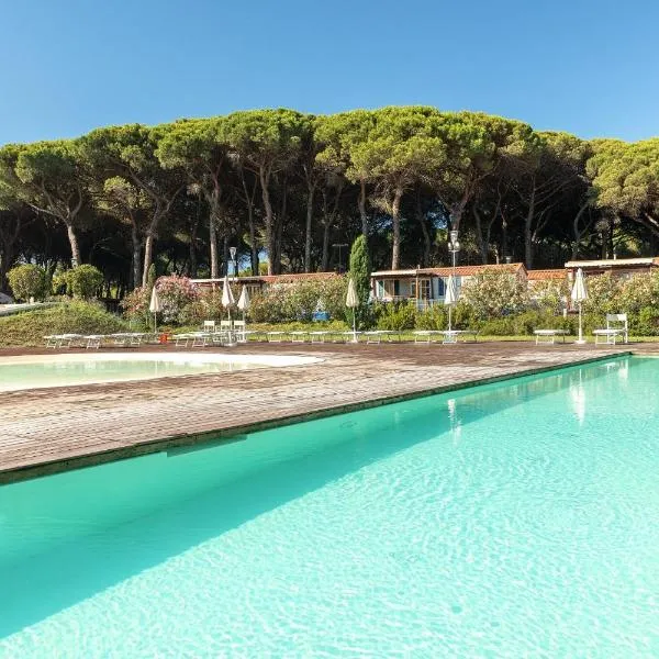 Camping Pineta sul Mare, hotel v destinaci Cesenatico