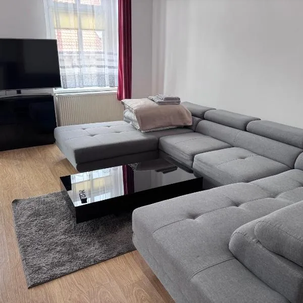 Apartament blisko Krzywej Wieży Dostęp za pomocą kodu, hotel v destinaci Ząbkowice Śląskie