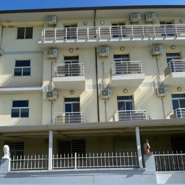 Hotel & Residence Giorgia, hotel in Kavajë