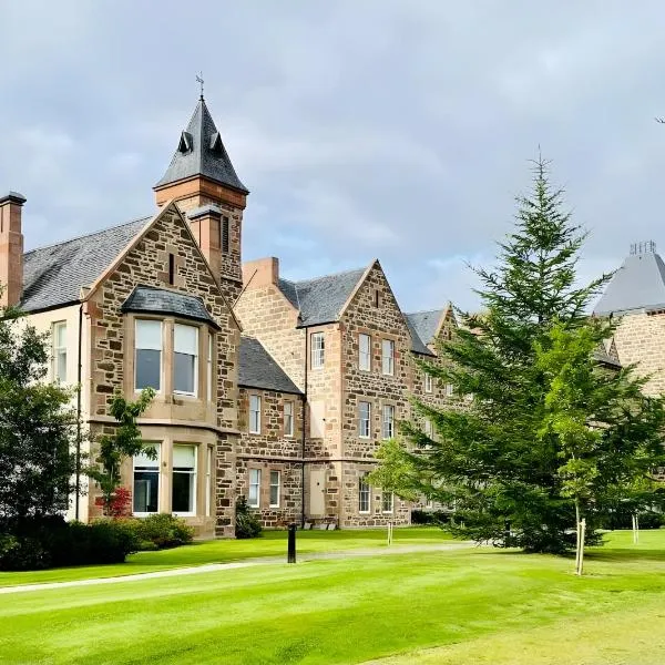 Great Glen Townhouse Inverness - Entire 3 Story Townhouse, hotel en Inverness