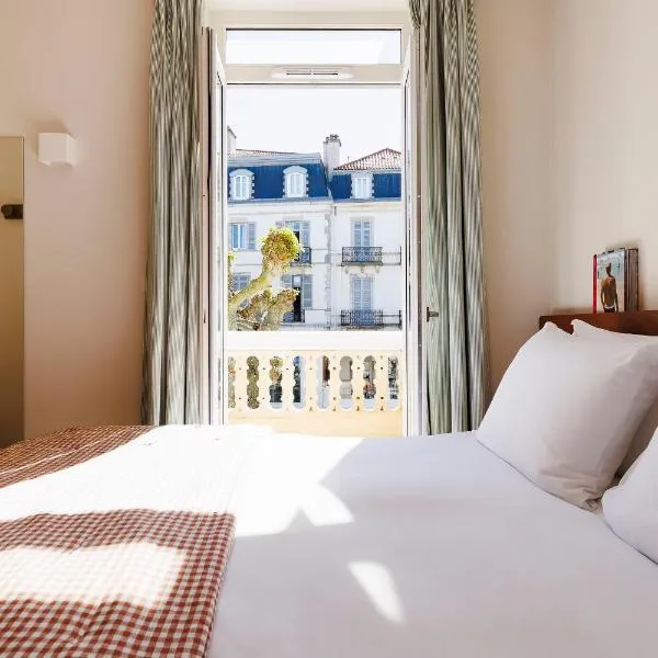 ALFRED HOTELS Les Halles, hotel v destinaci Biarritz