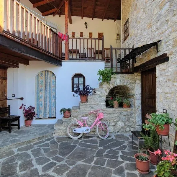 GuestHouse Mangalem，位于培拉特的酒店