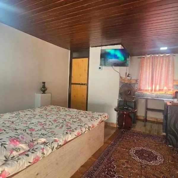 Bhatye Beach Resort Rejunuvation, hotel di Ratnagiri