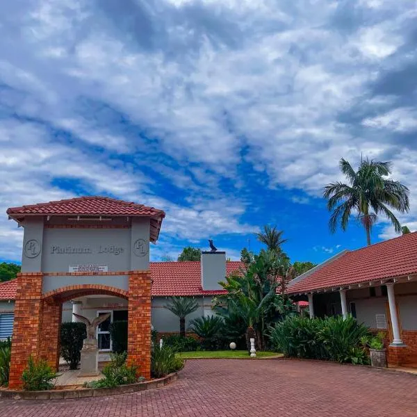 Platinum Airport Lodge & Guesthouse, hotelli kohteessa Pretoria