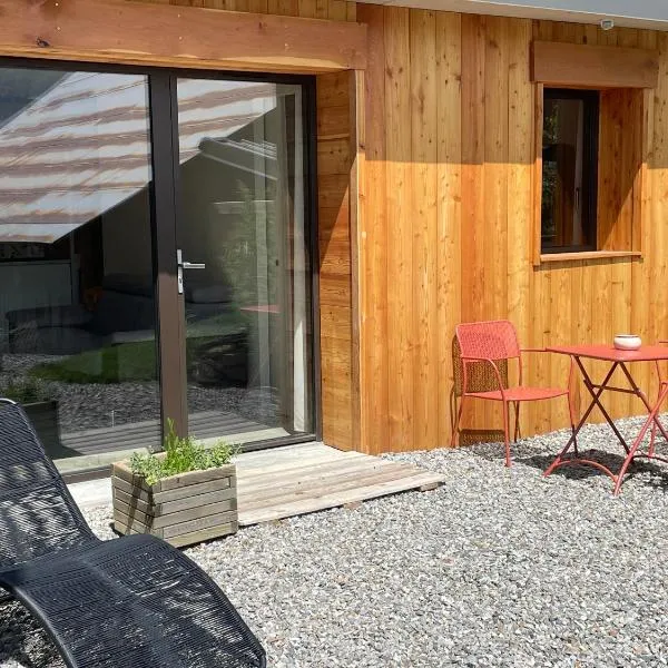 Mountain air, hotel in Saint-Jean-dʼArves