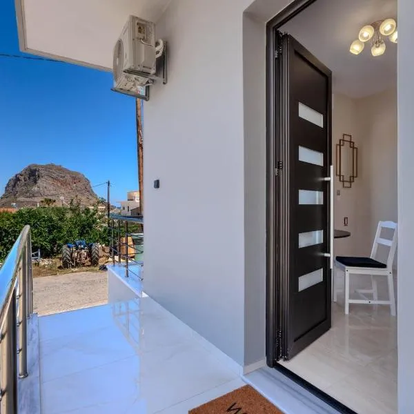 Liθos Monemvasia, ξενοδοχείο σε Yéfira