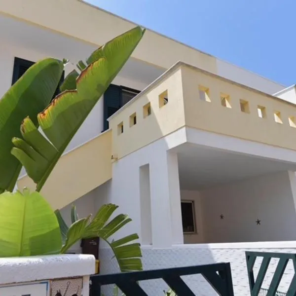 Via Mozart Apartment, hotel v destinaci Lido Marini