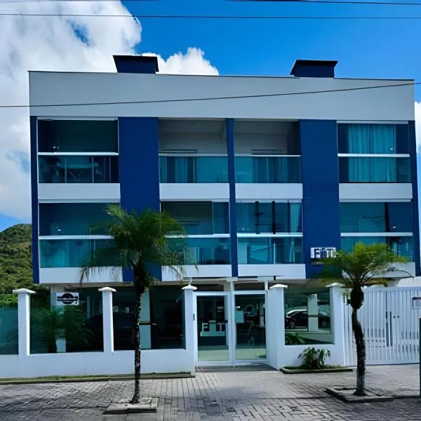 Estúdio Fit Caiobá: aconchegante e bem equipado., hotel in Matinhos