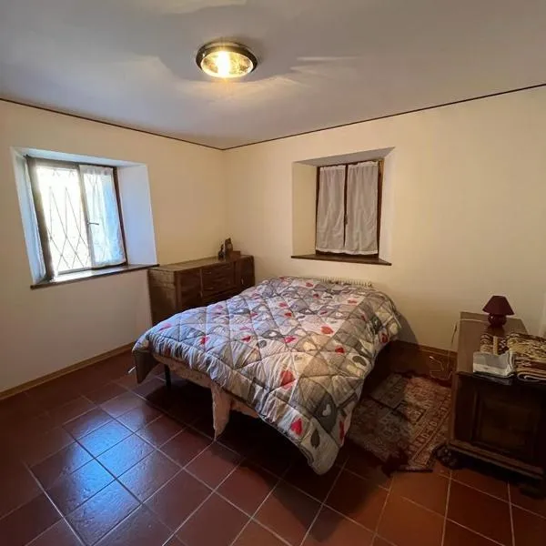 Affittacamere Leonardo, hotel in Sùtrio