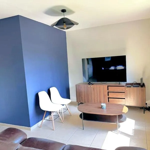 Rare ! Maison face à l'étang d'Isle, hotel v destinaci Saint-Quentin