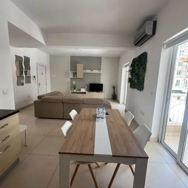 5 Star Residence - Stylish Modern apartments in St Julians, hotel in St Julian's