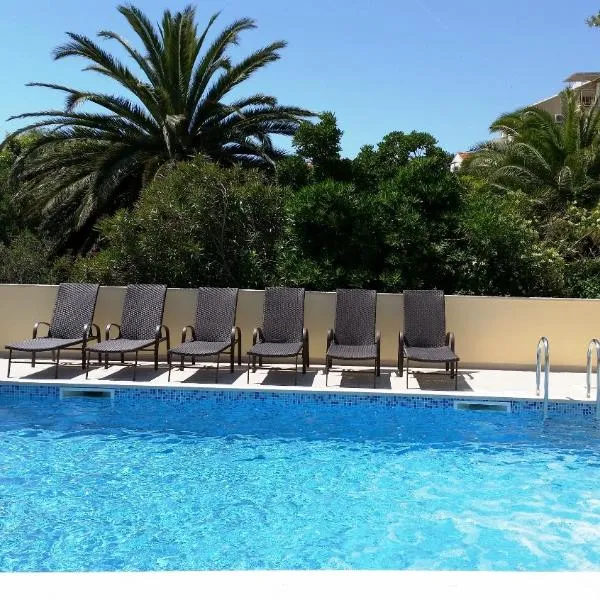 Apartments Kust, hotel v Mlini