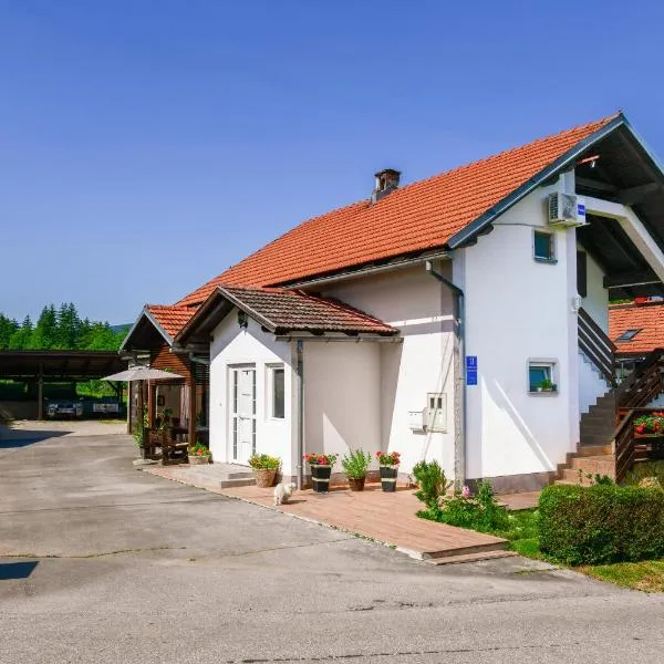 Apartman Katja, hotel v destinaci Rakovica