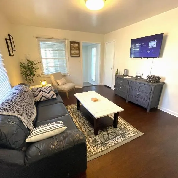 465 Gene Reed Rd, hotel in Birmingham