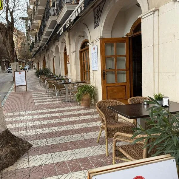 Hotel el Sol, hotel v destinaci Lanjarón