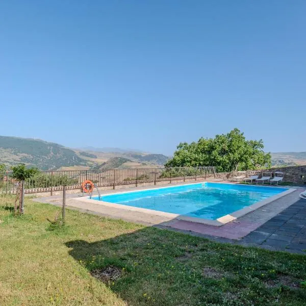 Agriturismo Baglio San Pietro, hotel v destinaci Nicosia