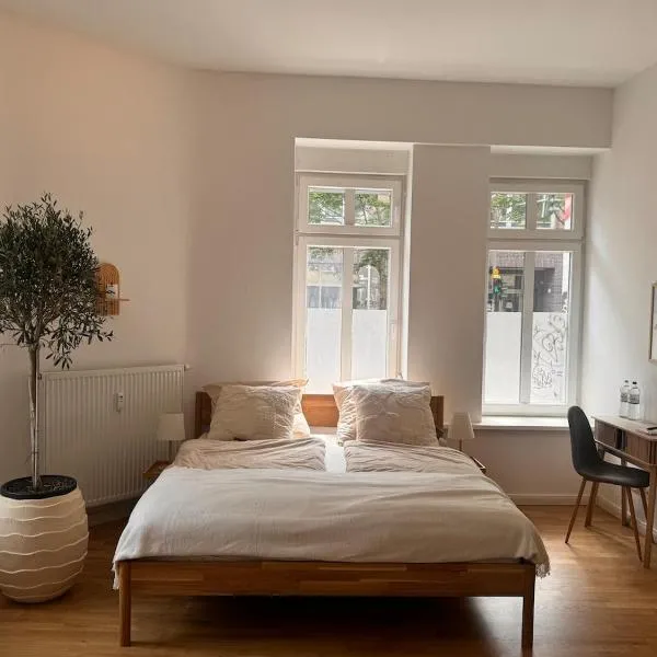Cozy Altbau in Friedrichshain - Westwing Design, hotel em Berlim