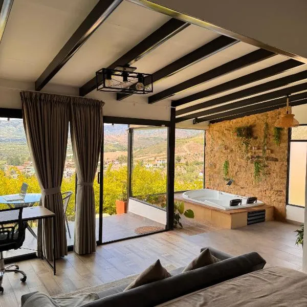 Glamping La Luna Mirador Jarana Villa de Leyva, hotel v destinaci Villa de Leyva