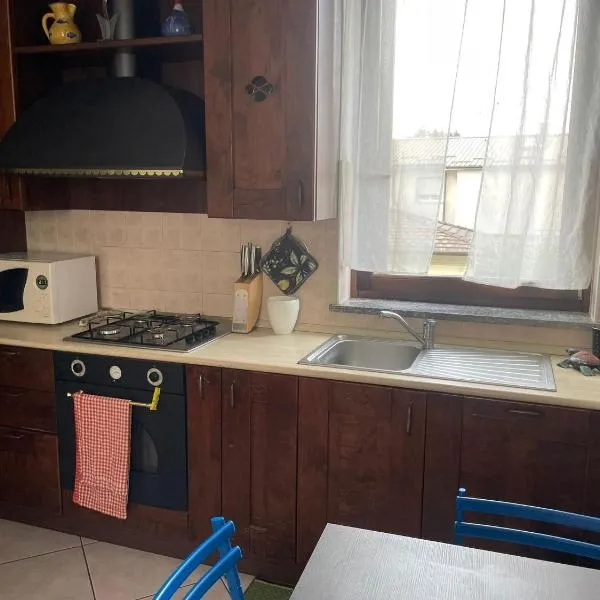 cozy house in Olgiate Comasco, hotel in Olgiate Comasco