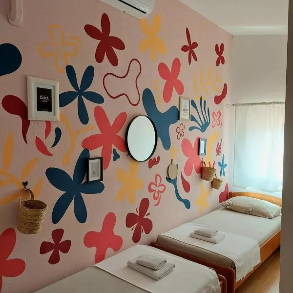 Guest House Sandra, hotel di Tisno