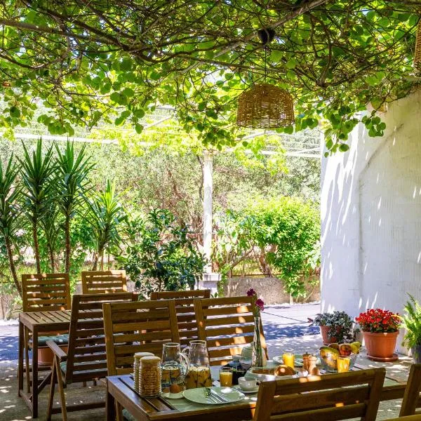 Francesca Guesthouse, hotel v Mlini
