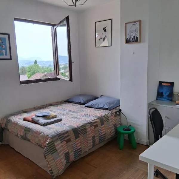 Pringy - Chambre L, hotel en Annecy