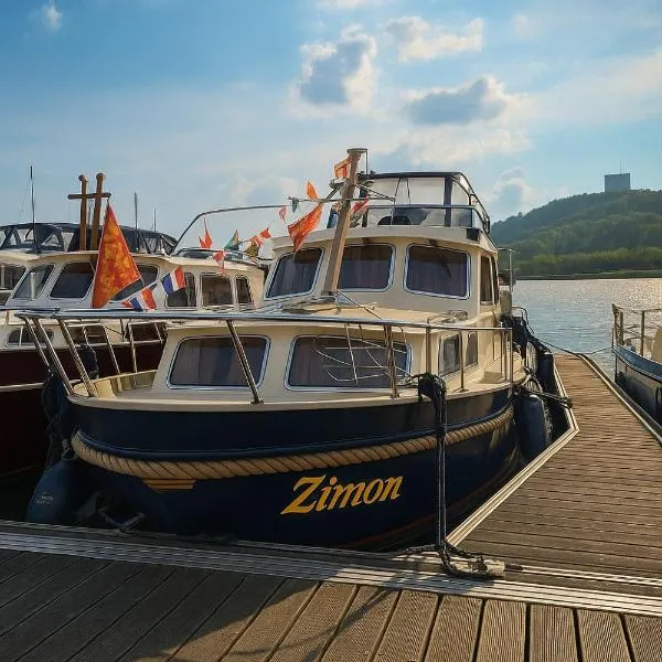 Bateau le Zimon - logement insolite, hotel in Rouen